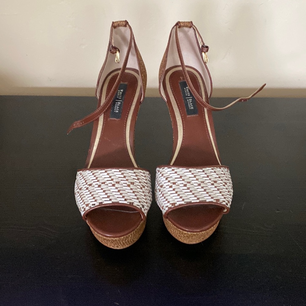 White House black market summer wedges